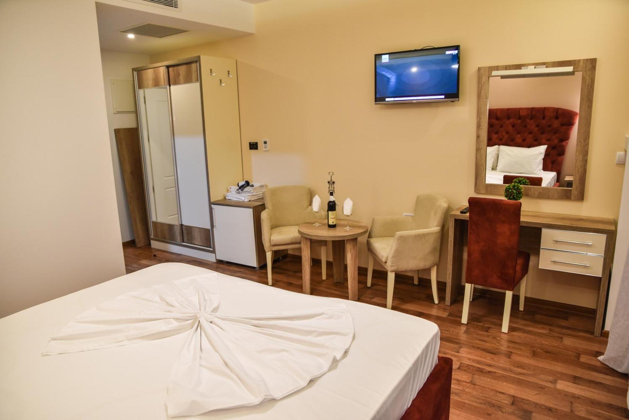 Hotel Evropa Ulcinj Rom bilde